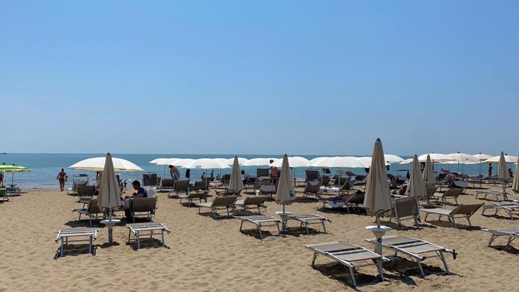 Hotel Mediterraneo Suite&Residence Lido di Jesolo Exteriör bild