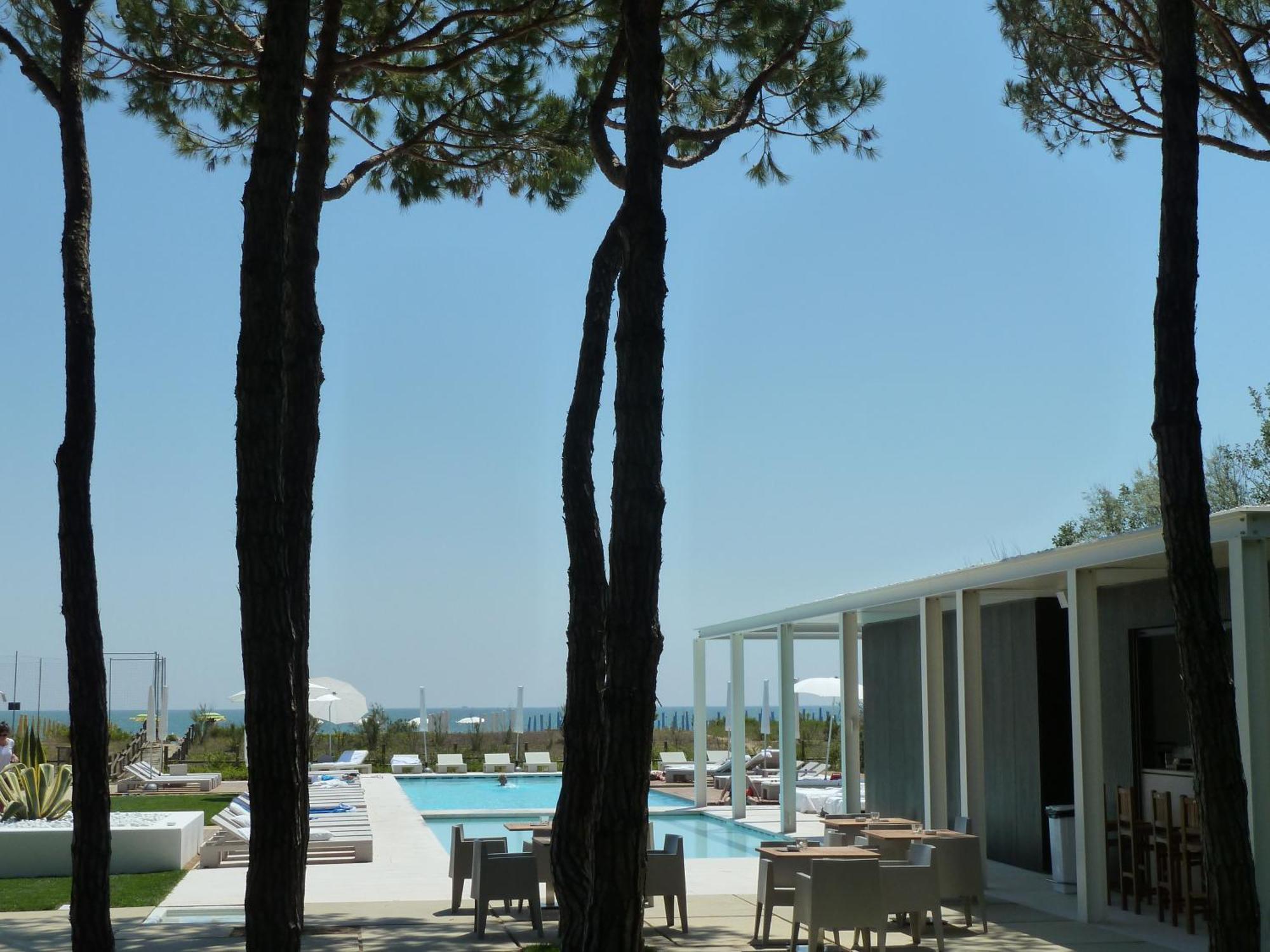 Hotel Mediterraneo Suite&Residence Lido di Jesolo Exteriör bild