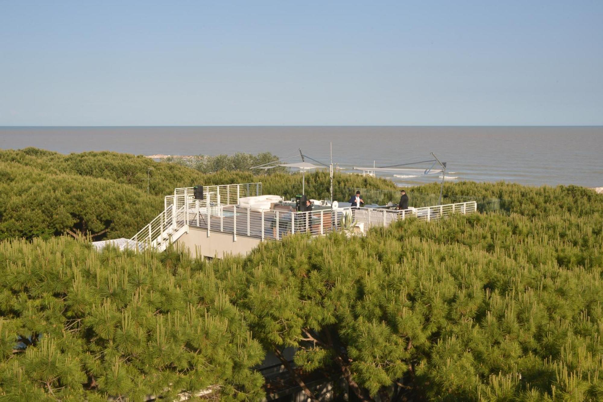 Hotel Mediterraneo Suite&Residence Lido di Jesolo Exteriör bild