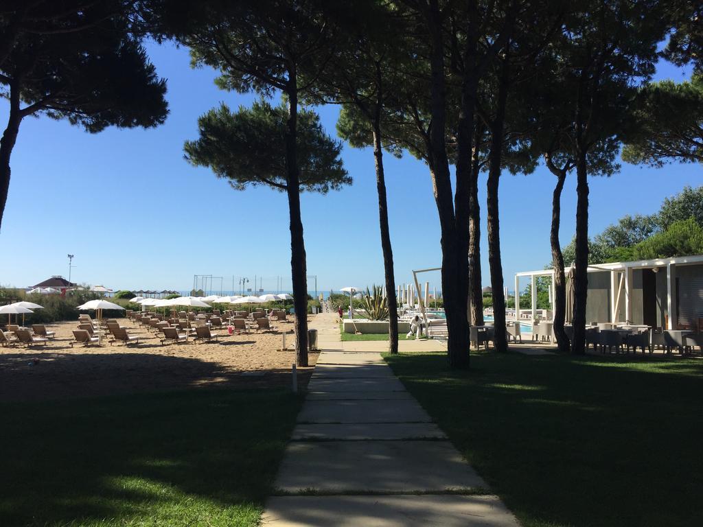 Hotel Mediterraneo Suite&Residence Lido di Jesolo Exteriör bild